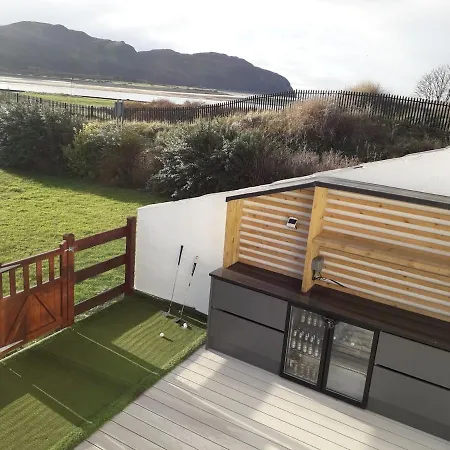 3 Bedroom Deganwy Sea View Beach House Ll31 Exterior photo