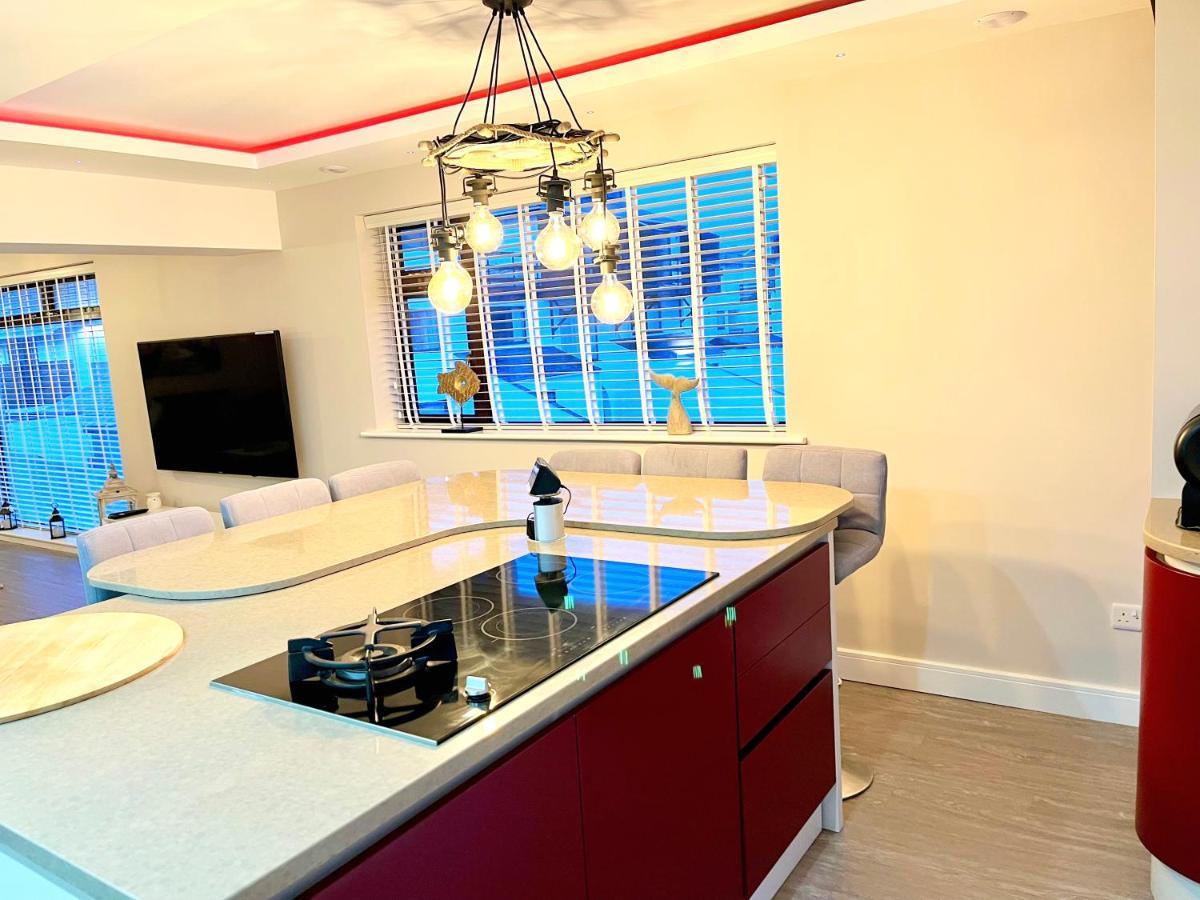 Holiday home 3 Bedroom Sea View House Ll31 Deganwy