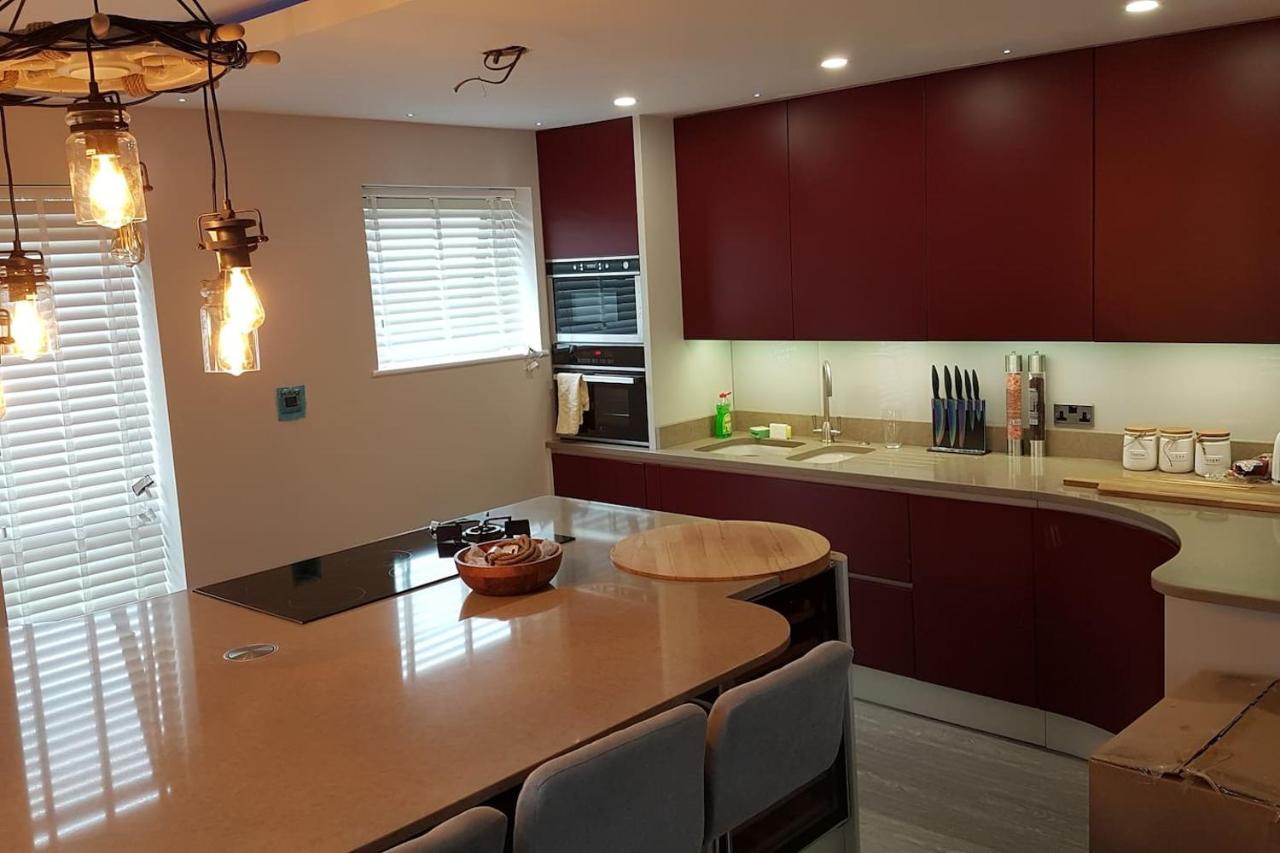 3 Bedroom Sea View House Ll31 Holiday home Deganwy
