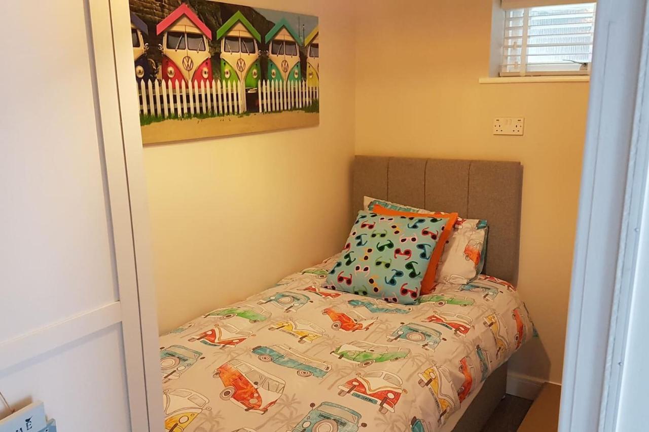 3 Bedroom Sea View House Ll31 *