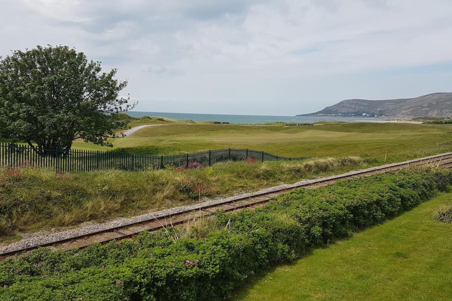 3 Bedroom Sea View House Ll31 *