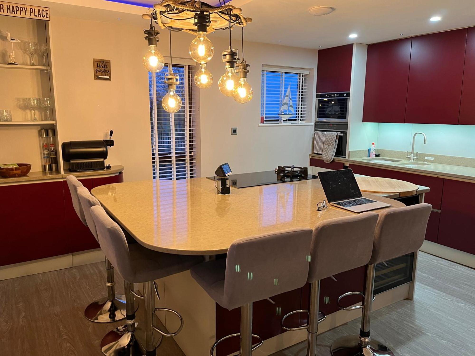 3 Bedroom Sea View House Ll31 * Deganwy